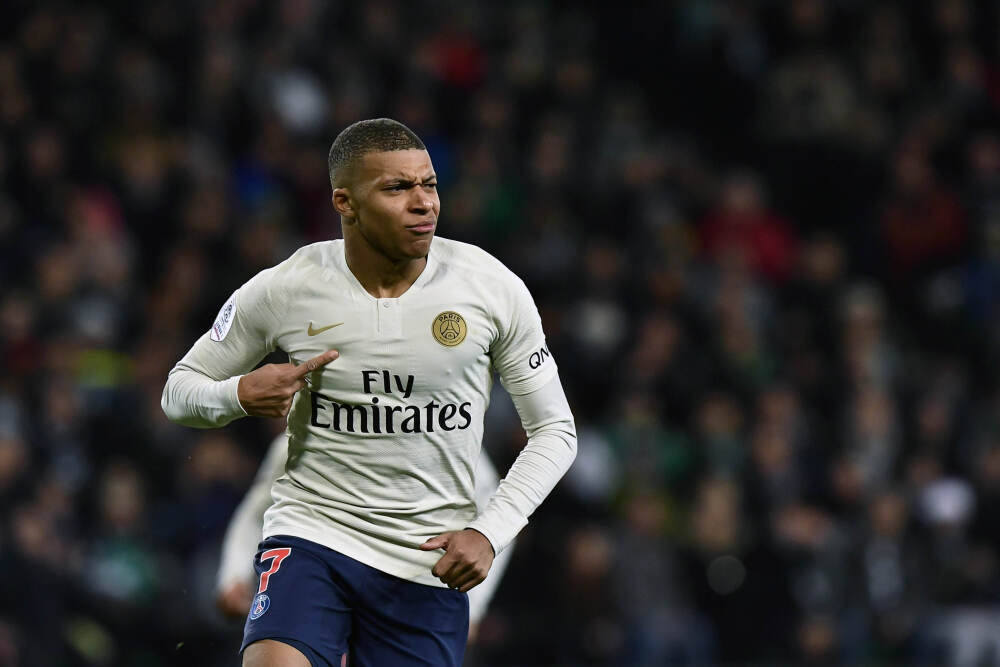 轻松一刻：我离幸福只差银行卡到账五千万